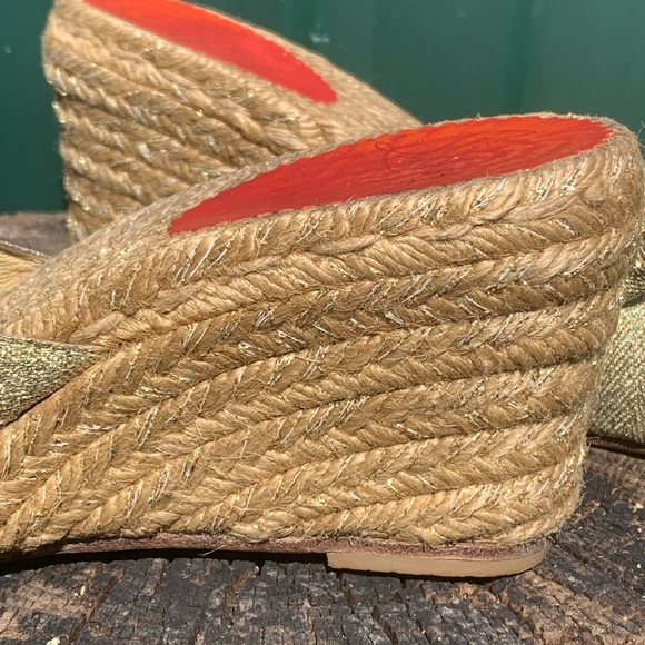 ⭐️Host Pick ⭐️Louboutin Wedges - Picture 6 of 9